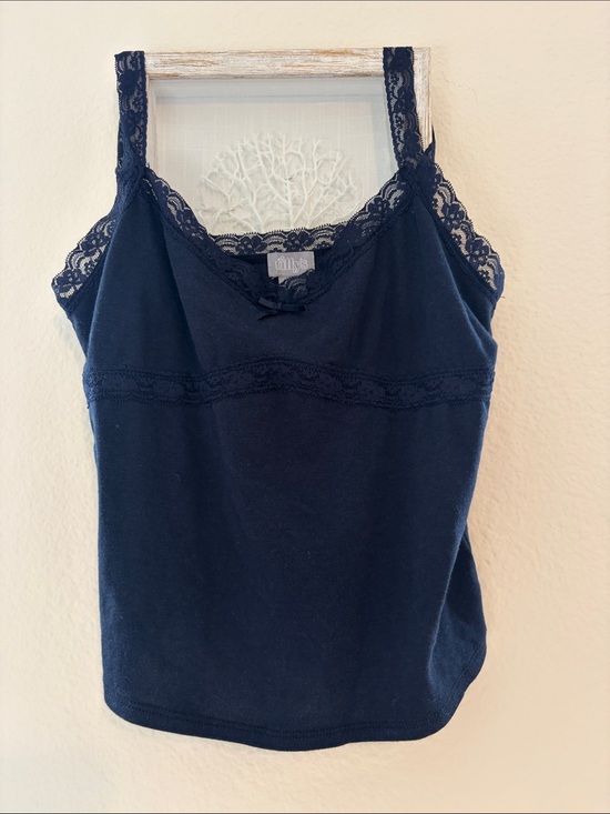 Tilly's Tops - Tilly’s tank